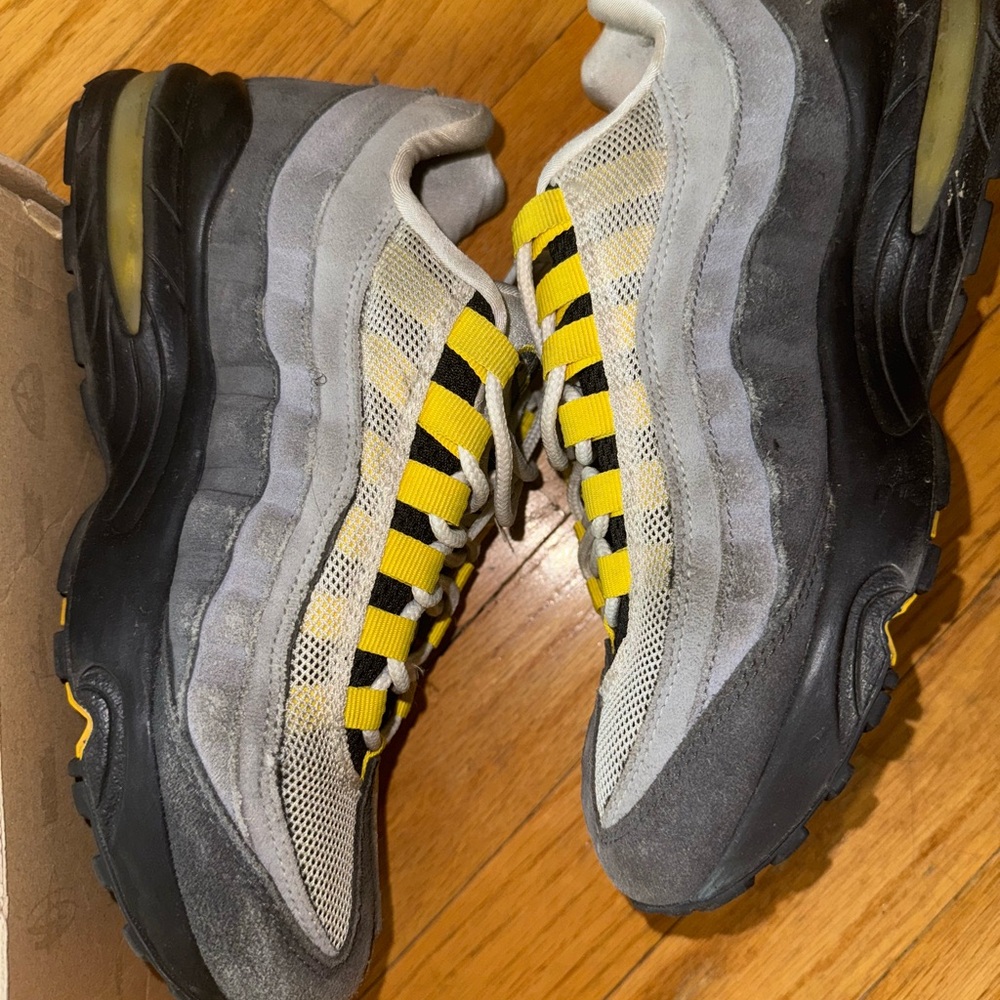 Boys AirMax 95 Sneakers